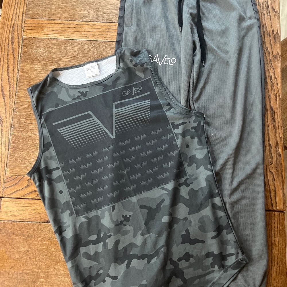 Workout pants